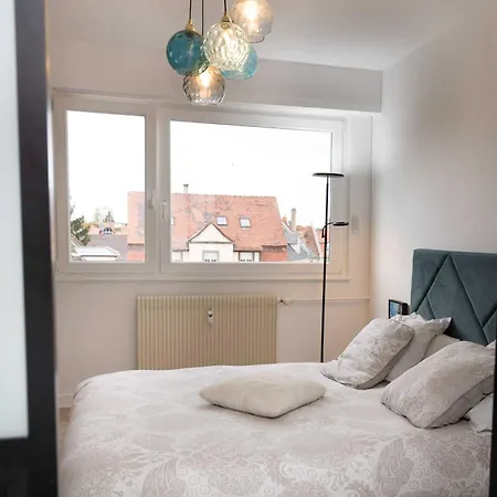 Superb 3bdr 6p Family Flat In *