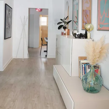 Superb 3bdr 6p Family Flat In Lägenhet Strasbourg