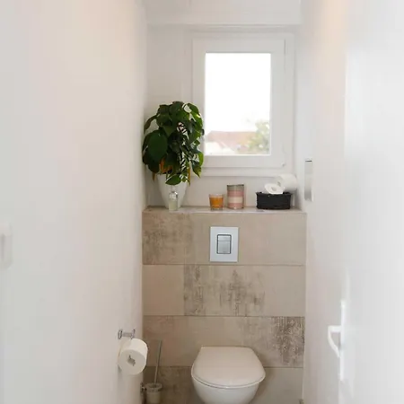 Superb 3bdr 6p Family Flat In *