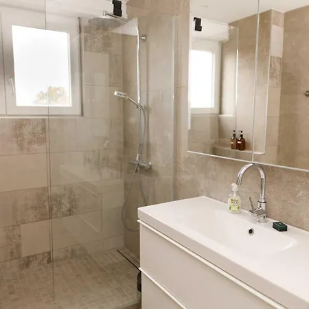 Apartment Superb 3bdr 6p Family Flat In