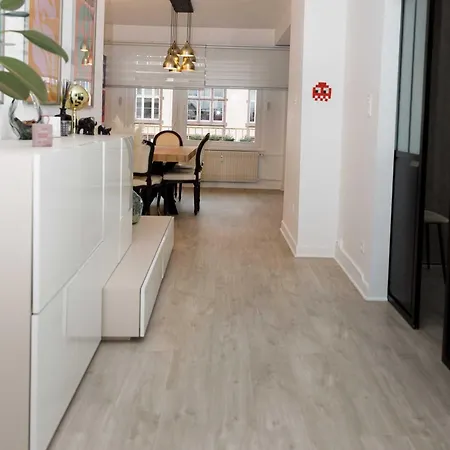 Apartment Superb 3bdr 6p Family Flat In *