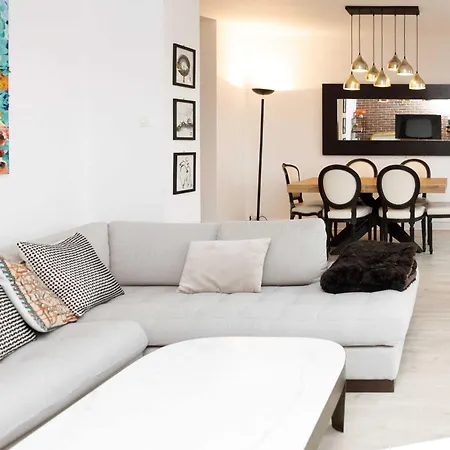 Apartment Superb 3bdr 6p Family Flat In